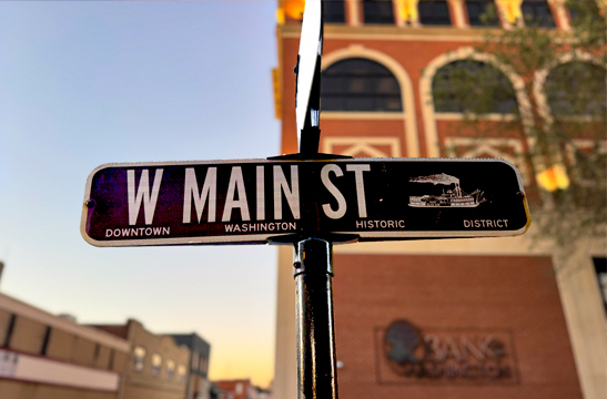 West Main Street sign with Bank of Washington